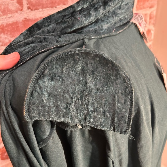 A Lacy Afternoon VTG  green crushed velvet open front lounger long house coat 2X - Picture 12 of 16